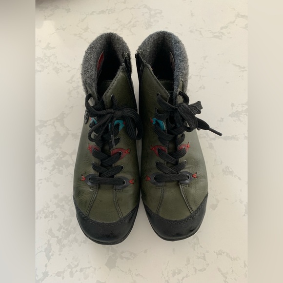 REAL LEATHER size 38 Olive Green Rieker boots - Picture 2 of 5